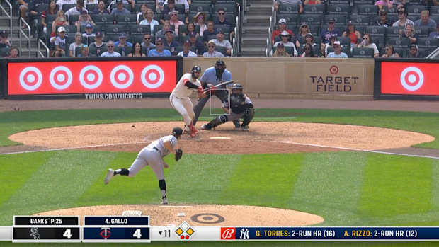 Joey Gallo lays down a bunt